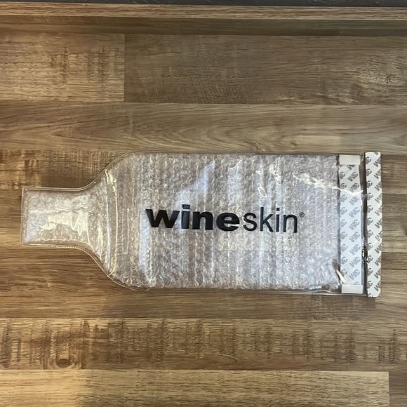 Transparent Wine Skin - Picture 2 of 5